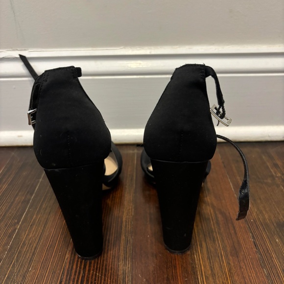 Nina Plaform Strappy Heel - Picture 5 of 7